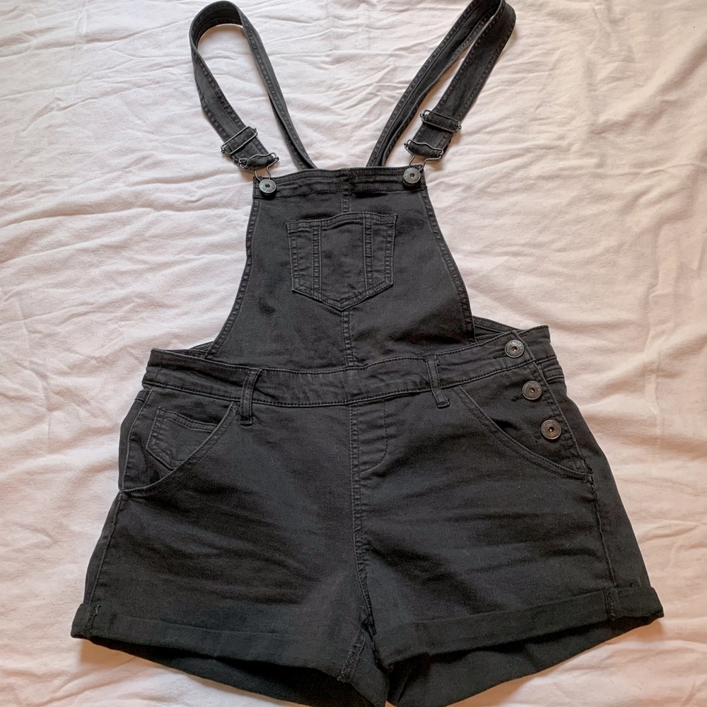 Vanilla Star Black Overall Shorts